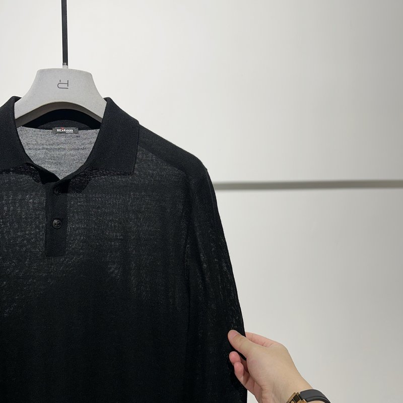 Kiton 올리브 블랙 울 폴로 니트 001-216090