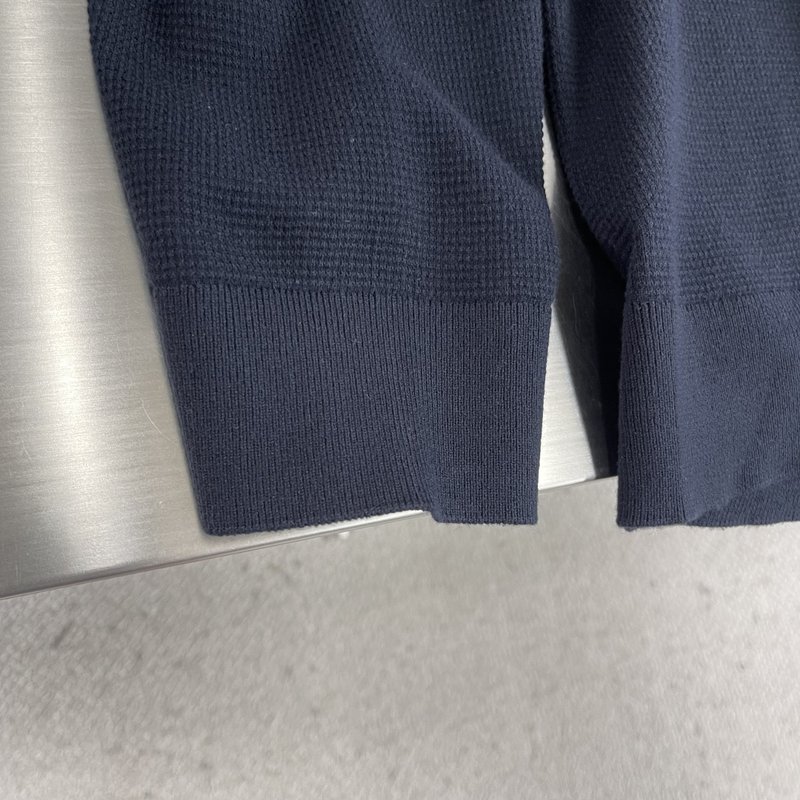 Kiton 3 단 버튼 칼라 니트 긴팔 스웨터 001-216100
