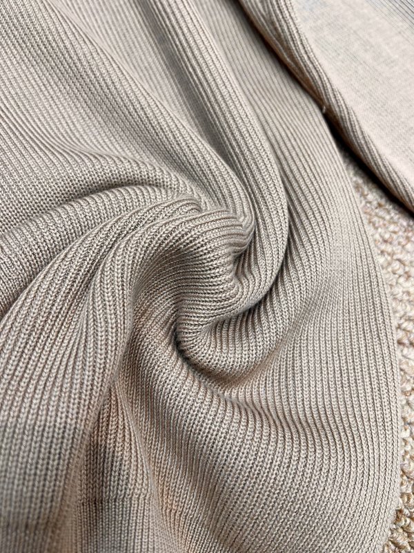Kiton 남성 코튼 리오셀 블렌드 V 넥 니트 가디건 001-216106