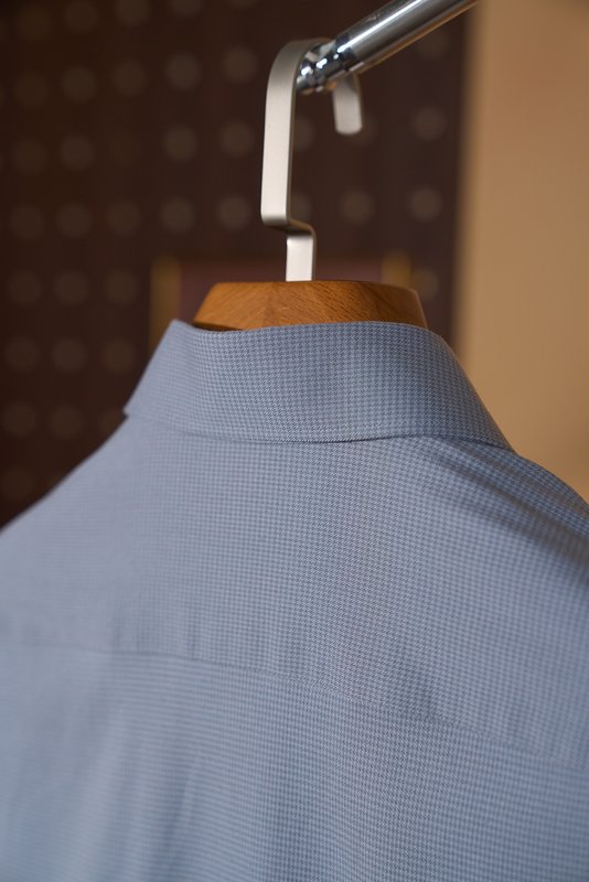 Kiton 남성 울 천조 격자 무늬 긴팔 셔츠 001-216109