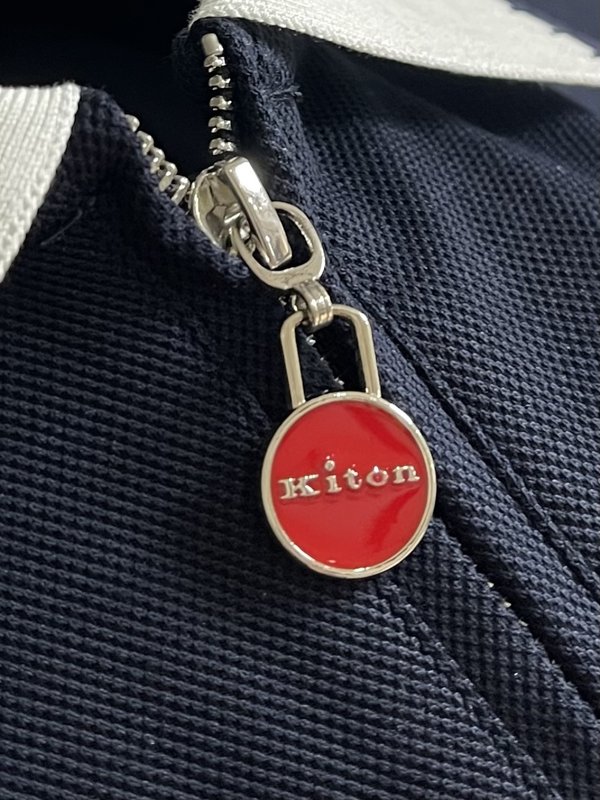 Kiton 남성 하프 지퍼 니트 반팔 폴로 셔츠 001-216117