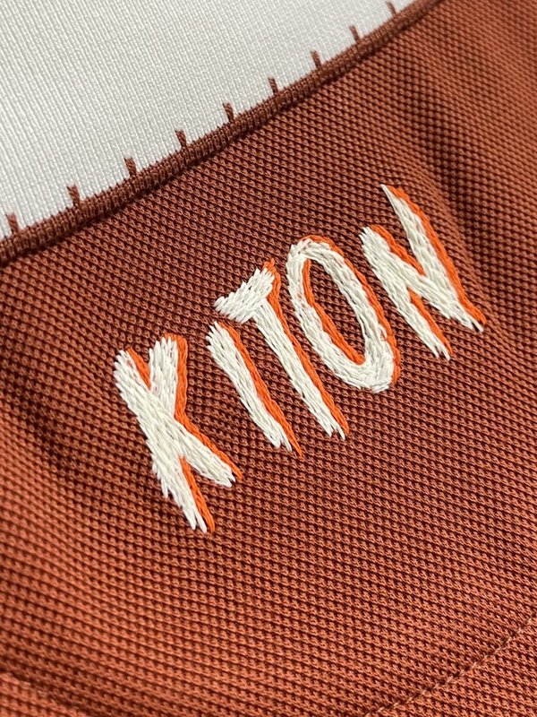 Kiton 남성 하프 지퍼 니트 폴로 셔츠 001-216122