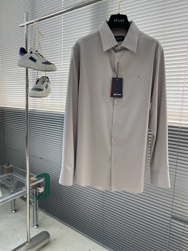 Kiton 남성 면 소재 자수 칼라 긴팔 셔츠 001-216121