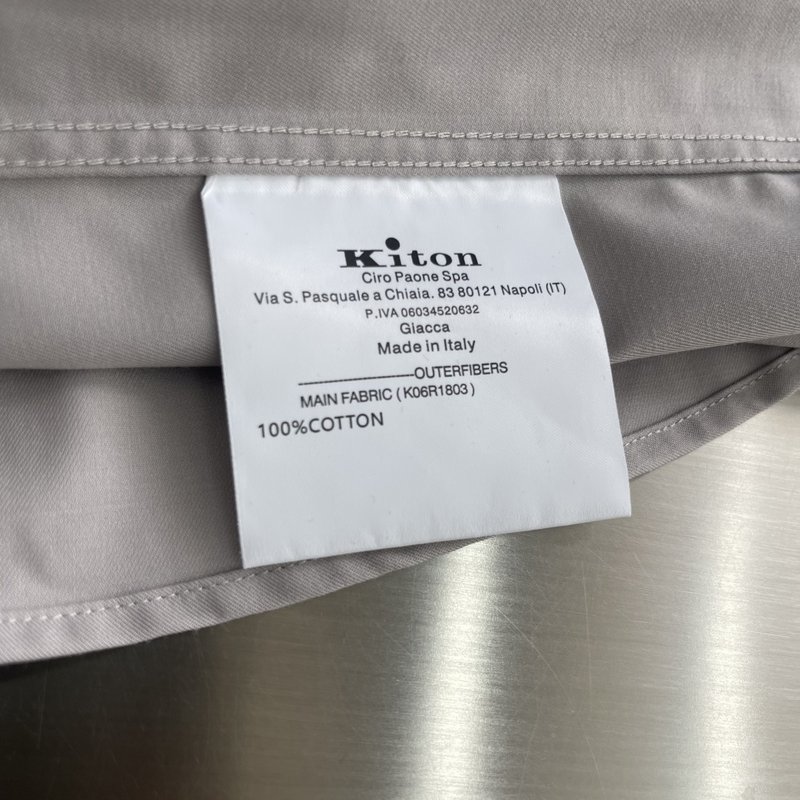 Kiton 남성 면 소재 자수 칼라 긴팔 셔츠 001-216121