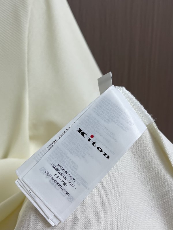 Kiton 남성 하프 지퍼 니트 반팔 폴로 셔츠 001-216133