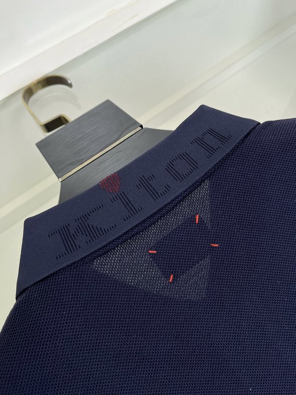 Kiton 남성 반팔 폴로 셔츠 자수 포인트 001-216159
