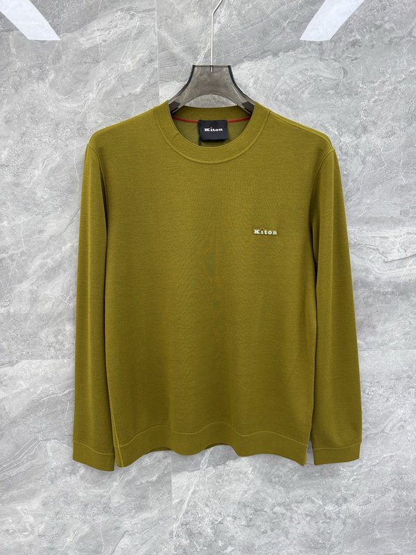 Kiton 남성 프리미엄 미니멀 로고 니트 긴팔 001-216173