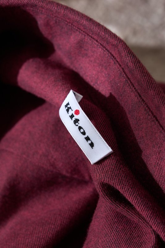 Kiton 남성 두꺼운 벨벳 셔츠 001-216174
