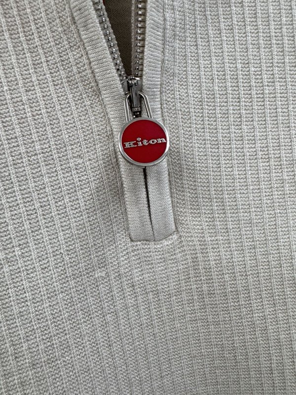 Kiton 고급 비즈니스 울 블렌드 니트 001-216189