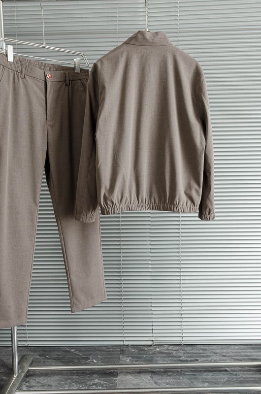 Kiton 남성 캐주얼 스포츠 세트 자켓 및 바지 001-216241