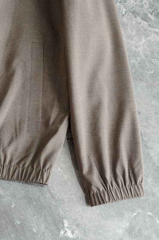 Kiton 남성 캐주얼 스포츠 세트 자켓 및 바지 001-216241