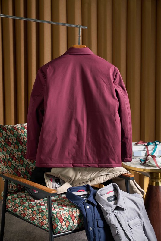 Kiton 남성용 경량 보온 패딩 자켓 001-216295