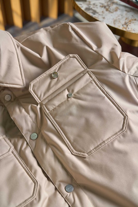 Kiton 남성용 경량 보온 패딩 자켓 001-216296
