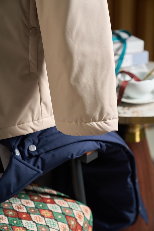 Kiton 남성용 경량 보온 패딩 자켓 001-216296