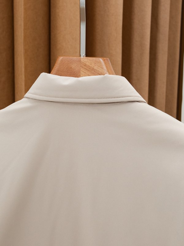 Kiton 남성 셔츠형 보온 패딩 자켓 001-216303