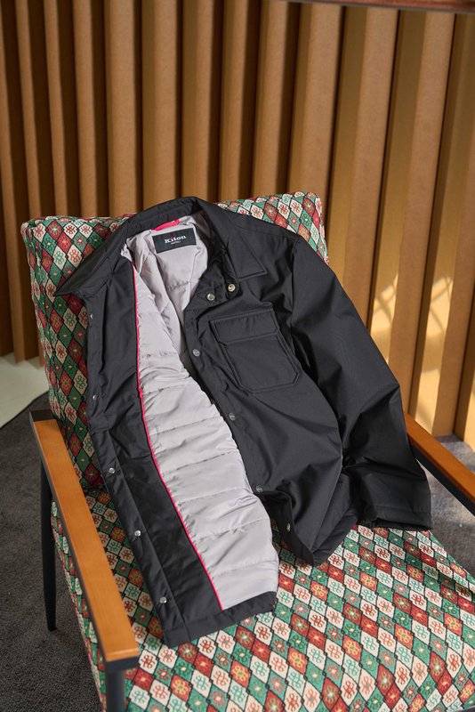Kiton 남성 경량 보온 패딩 자켓 001-216304