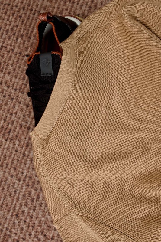 Kiton 남성 V 넥 코튼 카디건 니트 001-216306