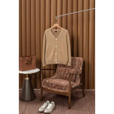 Kiton 남성 V 넥 코튼 카디건 니트 001-216306