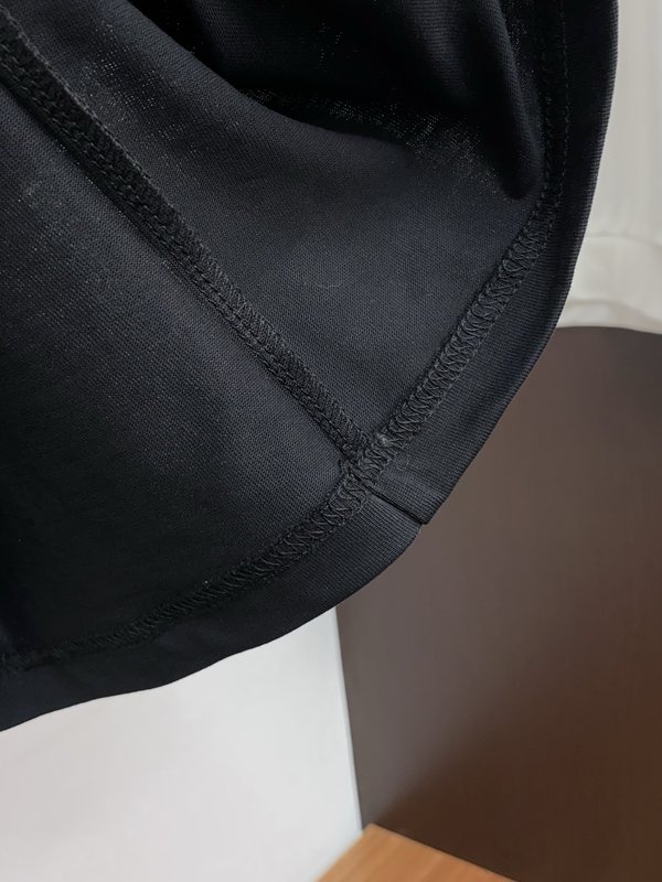 루이비통 남성 순면 라운드넥 반팔 티셔츠 001-216311