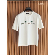 루이비통 자수 라운드 넥 티셔츠 001-216339