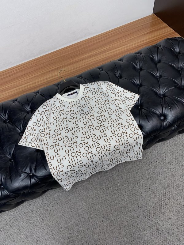 루이비통 남성 순면 라운드넥 반팔 티셔츠 001-216369