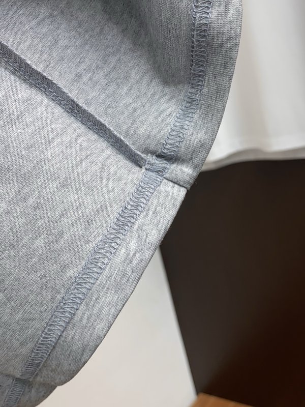 루이비통 남성 면 라운드넥 반팔 티셔츠 001-216372