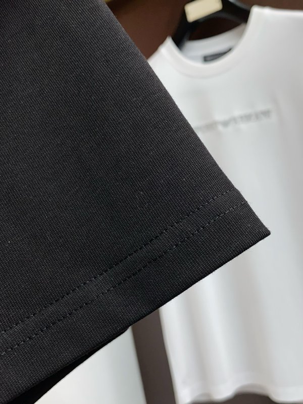 루이비통 남성 면 라운드넥 반팔 티셔츠 001-216380