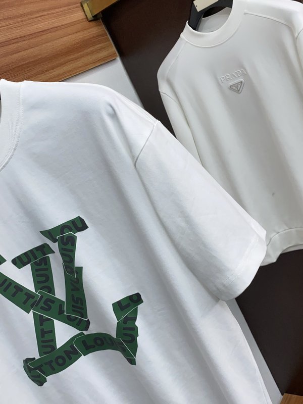 루이비통 남성 순면 라운드넥 반팔 티셔츠 001-216383
