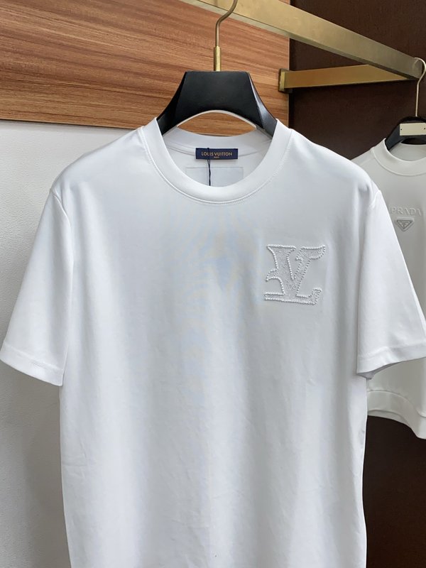 루이비통 남성 순면 라운드넥 반팔 티셔츠 001-216388