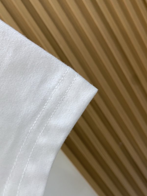 루이비통 남성 순면 라운드넥 반팔 티셔츠 001-216397