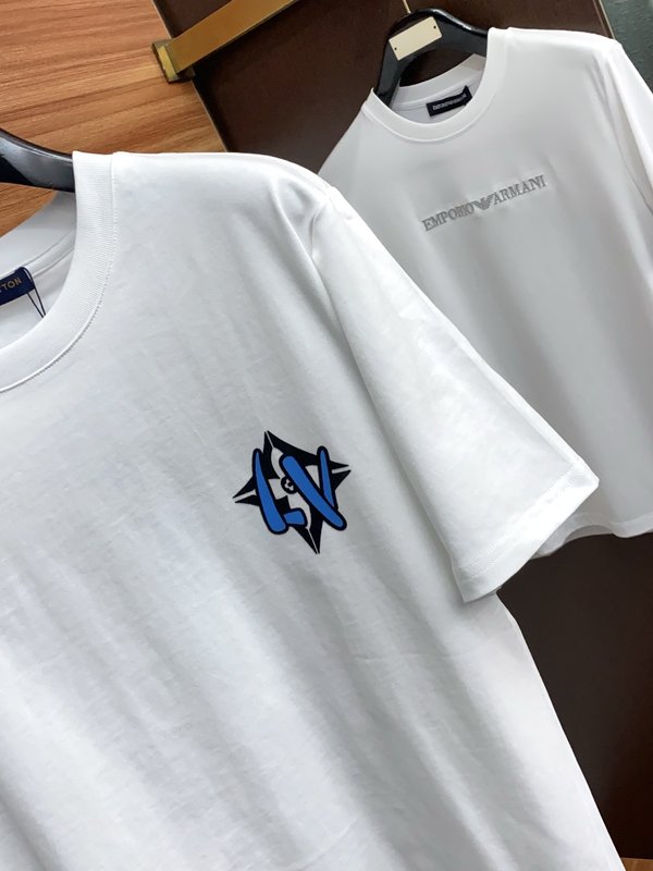 루이비통 남성 순면 라운드넥 반팔 티셔츠 001-216400