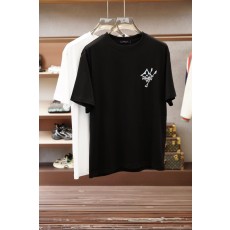 루이비통 남성 순면 라운드넥 반팔 티셔츠 001-216533