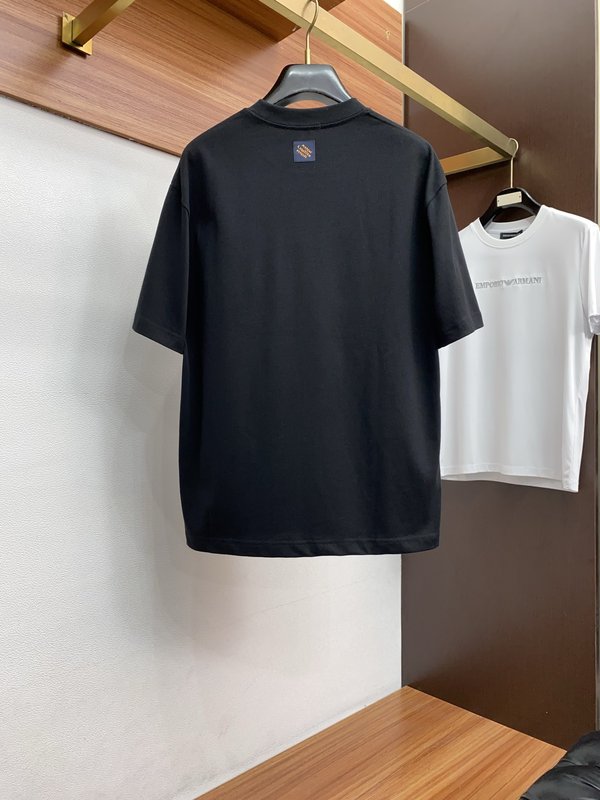 루이비통 남성 패션 캐주얼 반팔 티셔츠 001-216547