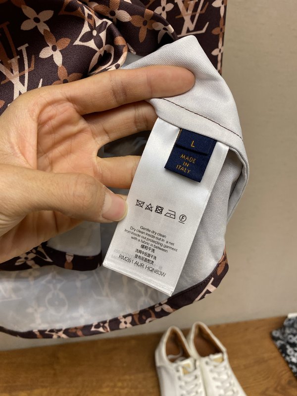 루이비통 모노그램 프린트 롱슬리브 실크 셔츠 001-216558