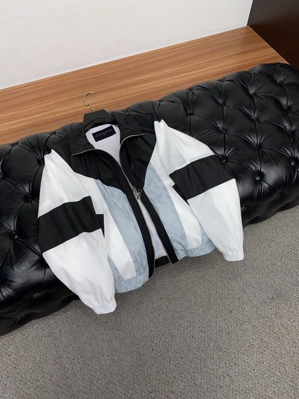 루이비통 남성 후드 자켓 아우터 001-216609
