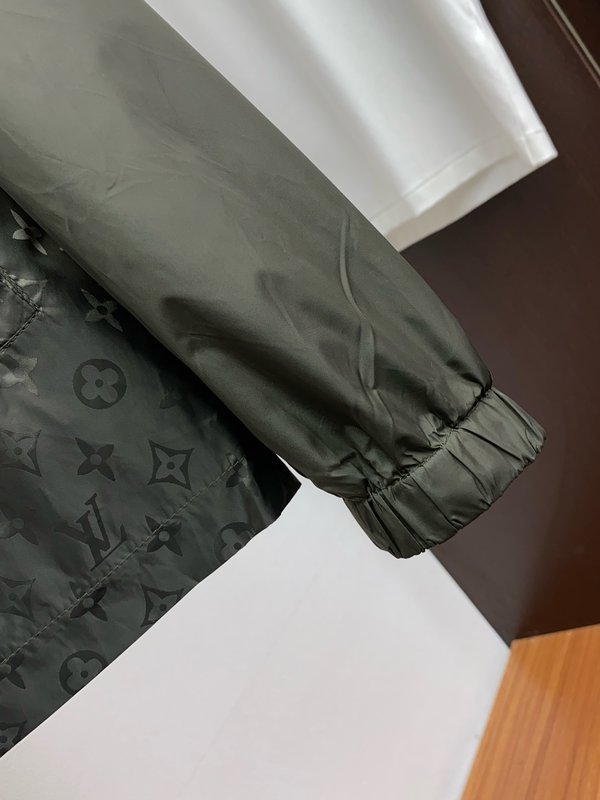 루이비통 남성 후드 자켓 아우터 001-216614