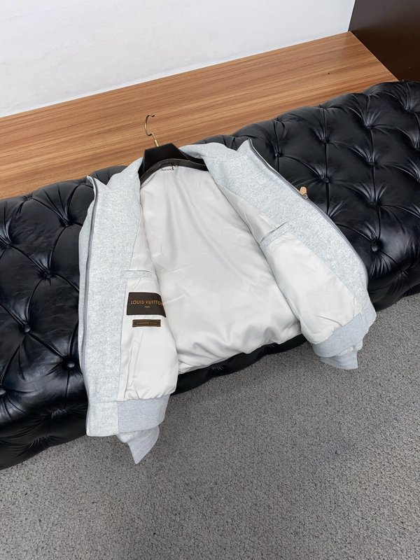 루이비통 컬러 블록 스트라이프 스탠드 칼라 자켓 001-216616