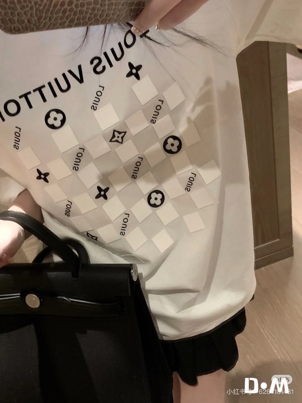 루이비통 입체 체커보드 프린트 반팔 티셔츠 001-216630