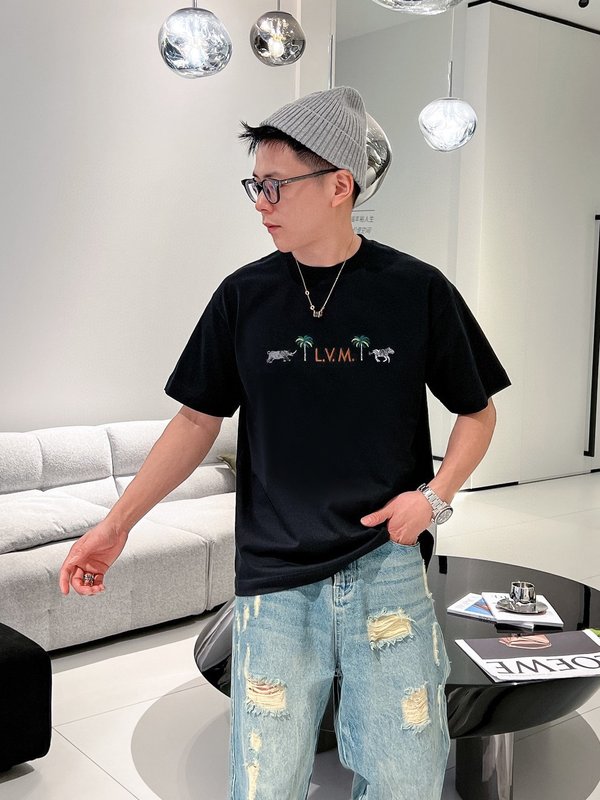 루이비통 레터링 동물 자수 반팔 티셔츠 001-216649