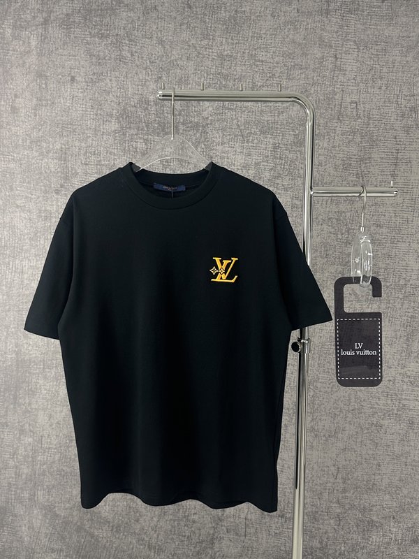 루이비통 클래식 로고 라운드 티셔츠 001-216650