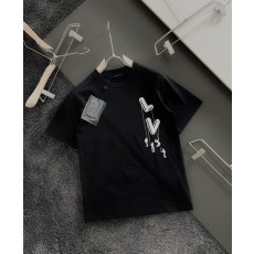 루이비통 남성 심플 반팔 티셔츠 001-216661