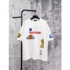 루이비통 NBA 콜라보 자수 패턴 루즈핏 반팔 티셔츠 001-216723