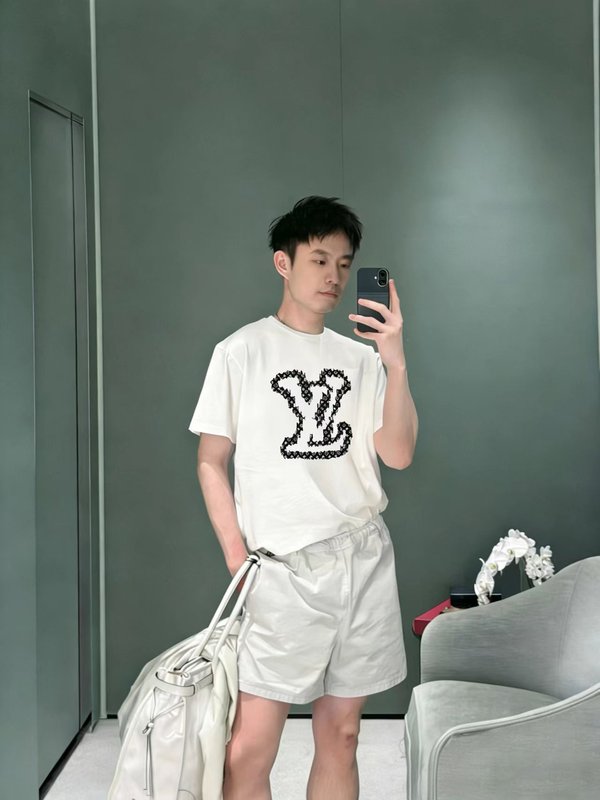 루이비통 라운드넥 반팔 티셔츠 001-216727
