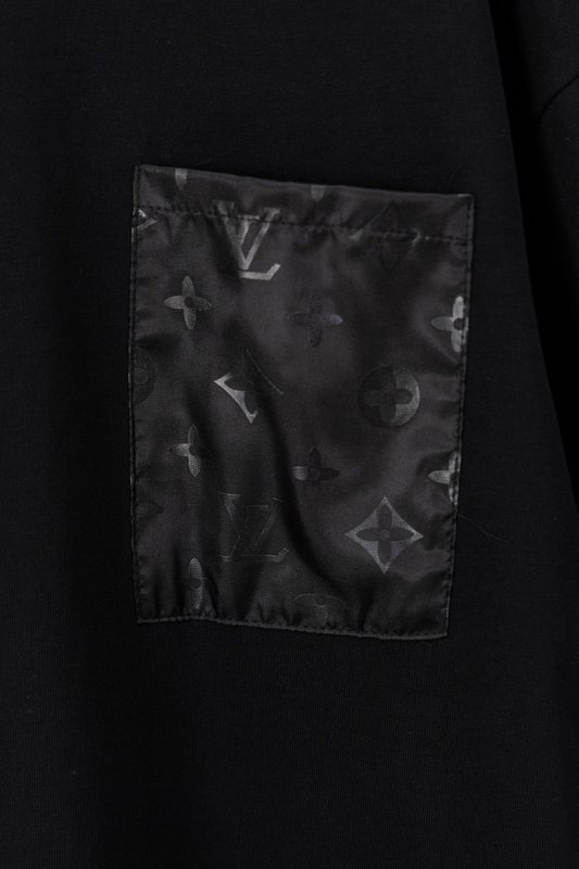 루이비통 남성 라운드넥 반팔 티셔츠 001-216744