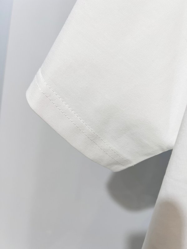 루이비통 순면 라운드넥 컬러블록 로고 반팔 티셔츠 001-216758