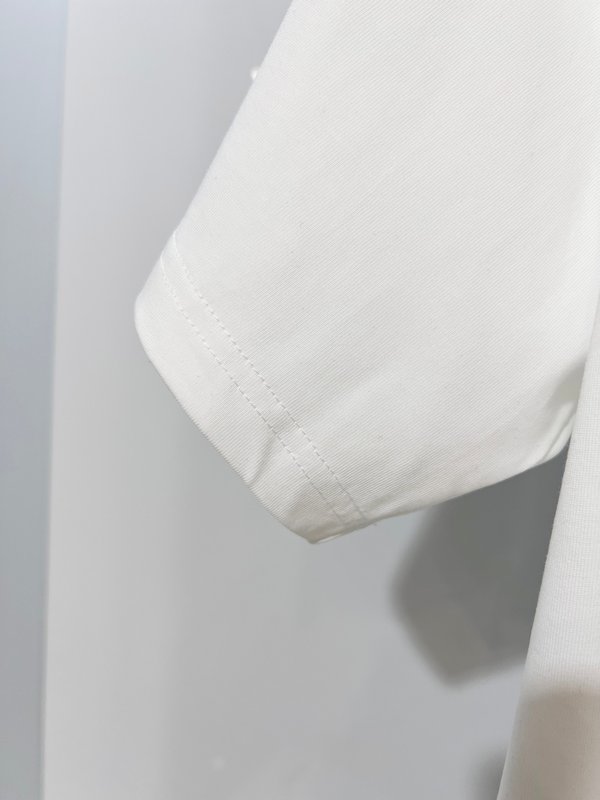루이비통 울프 헤드 자수 라운드넥 반팔 티셔츠 001-216781