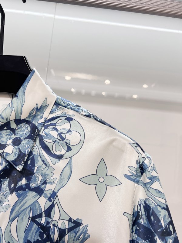루이비통 플라워 그래피티 디지털 프린트 반팔 셔츠 001-216783