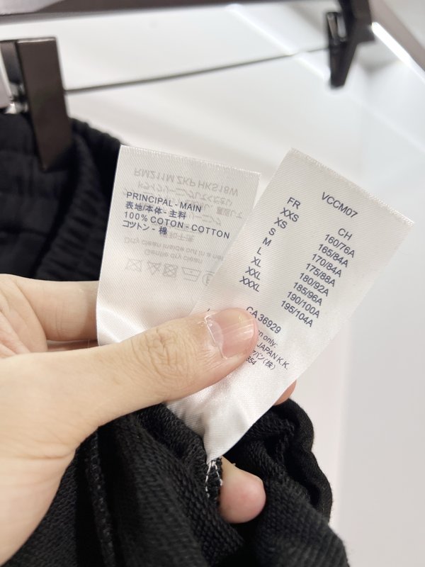 루이비통 클래식 자수 패치 캐주얼 반바지 001-216787