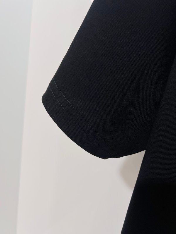 루이비통 라운드넥 반팔 티셔츠 요트 자수 001-216789