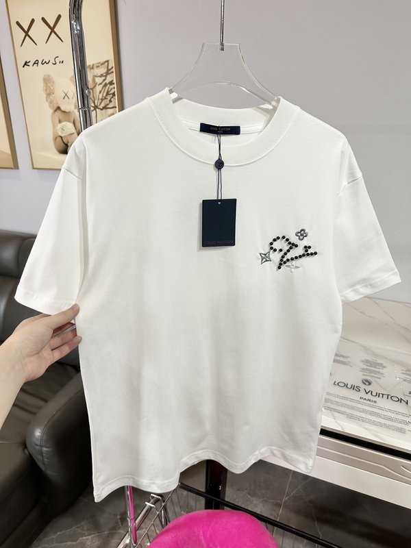 루이비통 진주 로고 자수 면 반팔 티셔츠 001-216795